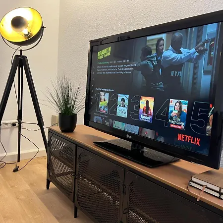 Modernes Haus Fuer 7 Gaeste 90m2 Tv Netflix Wlan Casa vacanze Momlingen